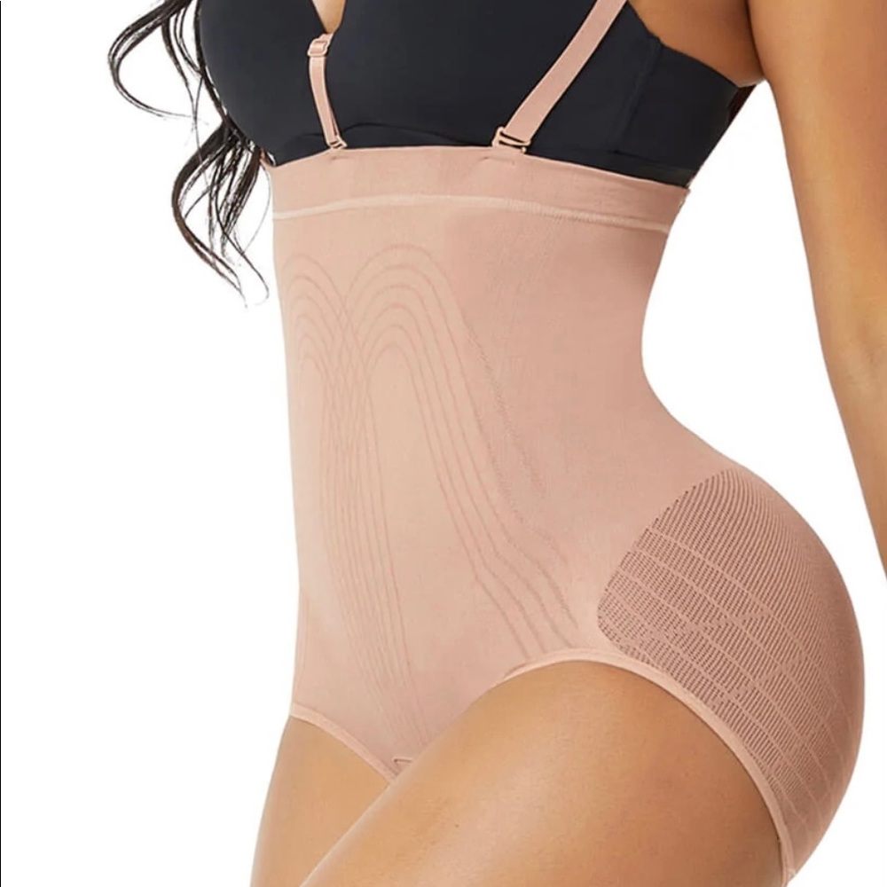 Tummy Control & Butt Lifter shape wear. Like new! Worn once. Very comfortable!